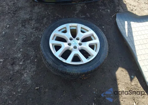 2013 Nissan Rogue Sv W/Sl Pkg z USA, uszkodzony, nr VIN JN8AS5MVXDW105928